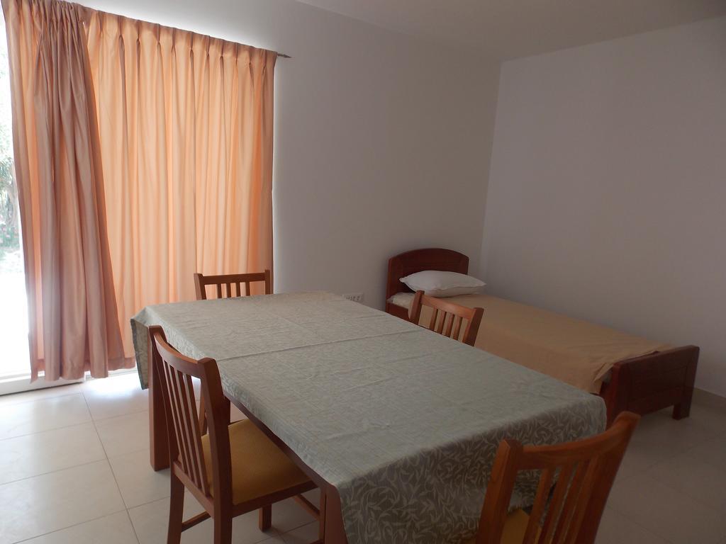 Apartments Franov Bibinje Ruang foto