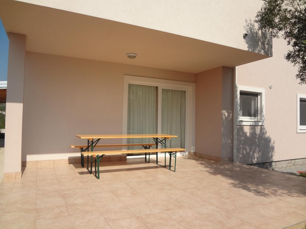 Apartments Franov Bibinje Ruang foto