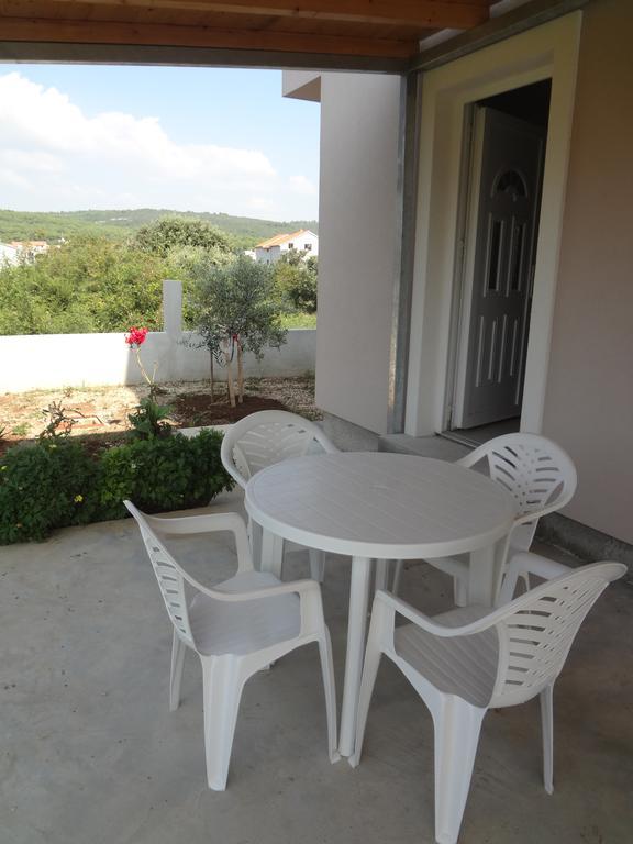 Apartments Franov Bibinje Ruang foto